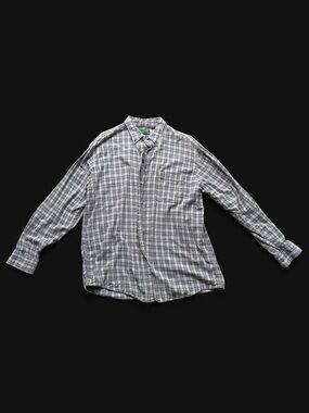 ✨ Scandia Woods
blue and white plaid button-up shirt✨